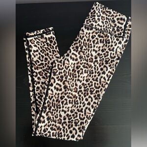 ZYIA Leopard Scrunchie What Leggings